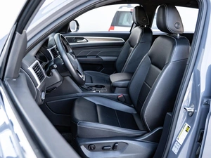 Внедорожник Volkswagen Atlas Cross Sport 2021 года, 3625000 рублей, Краснодар