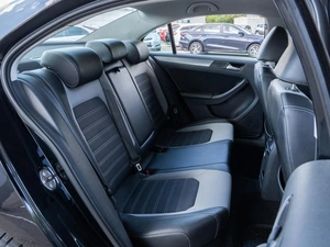 Седан Volkswagen Jetta 2011 года, 725000 рублей, Волгоград
