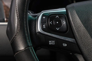 Седан Toyota Camry 2016 года, 2199000 рублей, Новосибирск