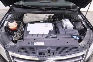 Внедорожник Volkswagen Tiguan 2010 года, 1080000 рублей, Брянск