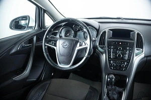 Хетчбэк Opel Astra 2011 года, 669000 рублей, Пермь