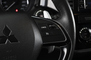 Внедорожник Mitsubishi Outlander 2015 года, 2330000 рублей, Омск