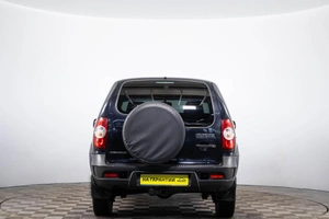 Внедорожник Chevrolet Niva 2017 года, 759000 рублей, Пермь