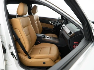 Седан Mercedes-benz E-класс 2012 года, 1727077 рублей, Москва