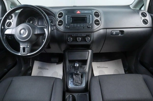 Хетчбэк Volkswagen Golf Plus 2011 года, 759000 рублей, Челябинск