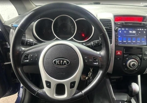 Минивэн Kia Venga 2011 года, 835000 рублей, Орёл