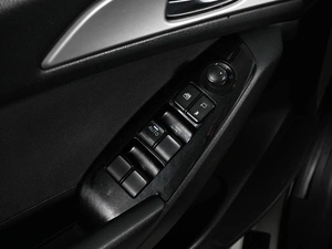 Седан Mazda 3 2016 года, 1499000 рублей, Аксай