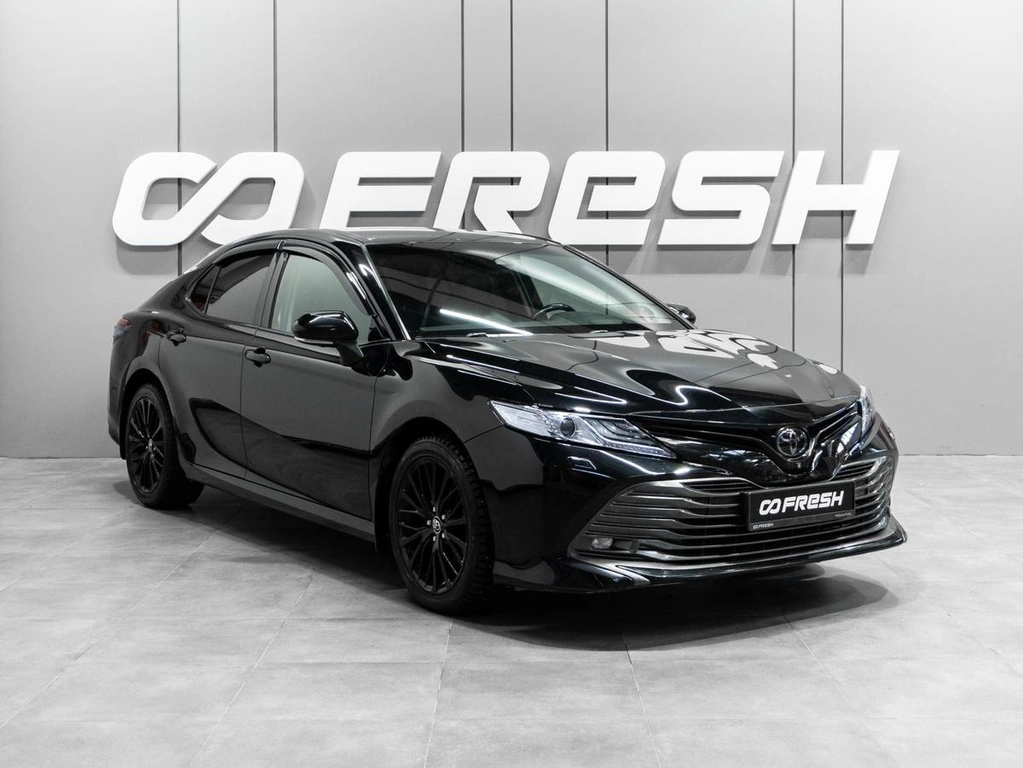 Седан Toyota Camry 2018 года, 3199000 рублей, Тюмень