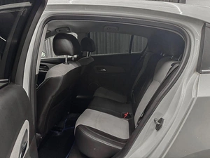 Хетчбэк Chevrolet Cruze 2013 года, 715000 рублей, Красноярск