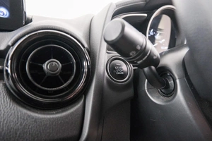 Хетчбэк Mazda Demio 2019 года, 1249000 рублей, Красноярск