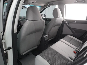 Внедорожник Volkswagen Tiguan 2010 года, 999000 рублей, Воронеж