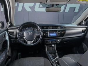 Седан Toyota Corolla 2015 года, 1399000 рублей, Сургут