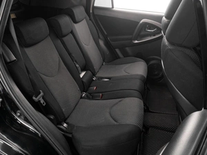 Внедорожник Toyota RAV4 2011 года, 1399000 рублей, Тюмень