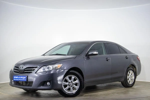 Седан Toyota Camry 2010 года, 1319000 рублей, Оренбург