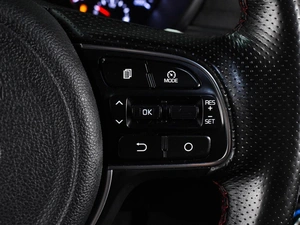 Седан Kia Optima 2018 года, 1973000 рублей, Воронеж