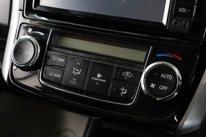 Универсал Toyota Corolla Fielder 2017 года, 1159000 рублей, Красноярск