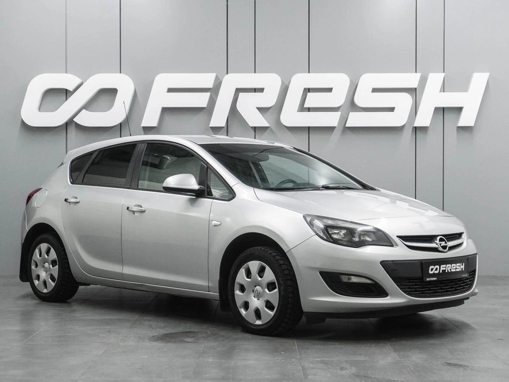 Хетчбэк Opel Astra 2014 года, 799000 рублей, Воронеж