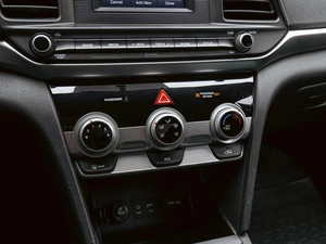 Седан Hyundai Elantra 2019 года, 1290000 рублей, Краснодар