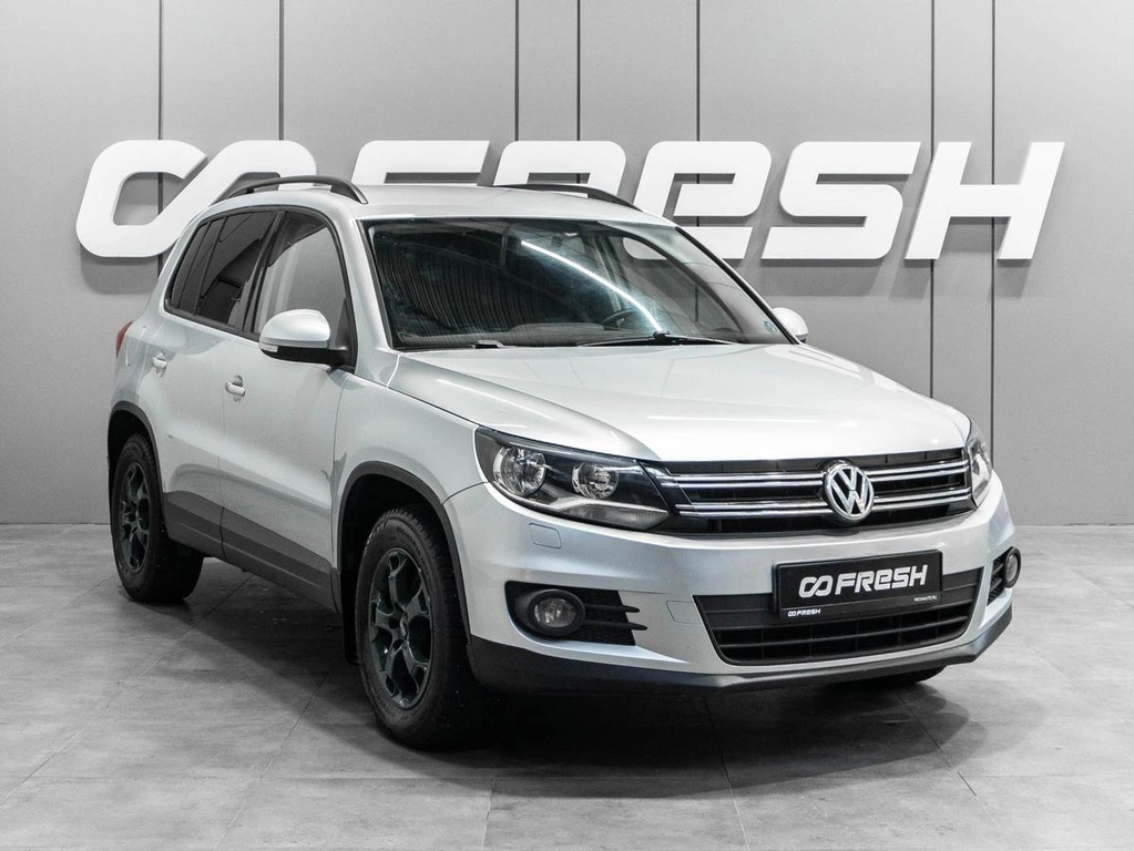 Внедорожник Volkswagen Tiguan 2011 года, 979000 рублей, Тюмень
