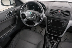 Внедорожник Skoda Yeti 2013 года, 909000 рублей, Красноярск