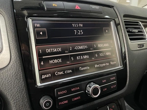 Внедорожник Volkswagen Touareg 2011 года, 1997000 рублей, Солонцы