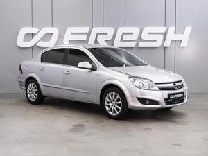 Седан Opel Astra 2010 года, 649000 рублей, Воронеж