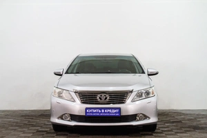 Седан Toyota Camry 2012 года, 1829000 рублей, Сургут