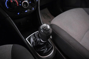 Хетчбэк Hyundai Solaris 2011 года, 719000 рублей, Красноярск