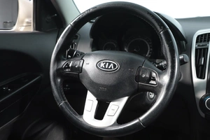 Хетчбэк Kia Ceed 2010 года, 669000 рублей, Новосибирск