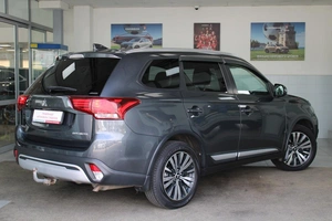 Внедорожник Mitsubishi Outlander 2019 года, 2392000 рублей, Красноярск