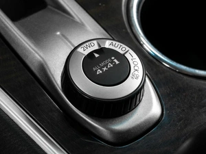 Внедорожник Nissan Pathfinder 2015 года, 1649000 рублей, Тюмень