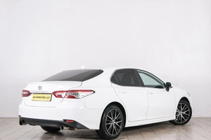 Седан Toyota Camry 2021 года, 2799000 рублей, Красноярск