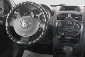 Седан Renault Megane 2004 года, 439000 рублей, Кемерово