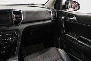 Внедорожник Kia Sportage 2018 года, 1979000 рублей, Новокузнецк