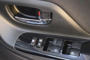 Хетчбэк Toyota Vitz 2019 года, 1249000 рублей, Омск