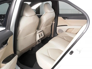 Седан Toyota Camry 2022 года, 4070000 рублей, Красный Пахарь
