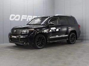 Внедорожник Toyota Land Cruiser 2014 года, 3160000 рублей, Омск