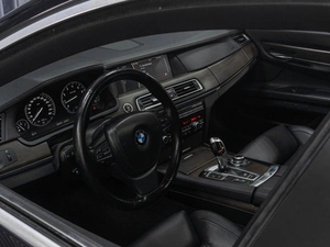 Седан BMW 7 серия 2012 года, 1999000 рублей, Тюмень