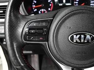 Седан Kia Optima 2017 года, 2279000 рублей, Ставрополь