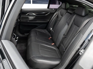 Седан BMW 7 серия 2019 года, 5720000 рублей, Краснодар