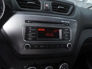 Седан Kia Rio 2015 года, 950000 рублей, Ростов-на-Дону