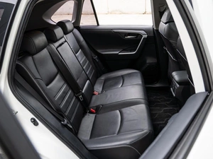 Внедорожник Toyota RAV4 2019 года, 3099000 рублей, Краснодар