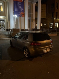 Хетчбэк Volkswagen Golf 2012 года, 860000 рублей, Красноярск