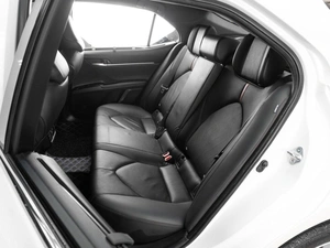 Седан Toyota Camry 2019 года, 2969000 рублей, Тюмень