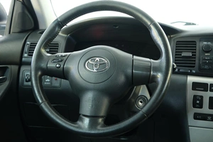 Хетчбэк Toyota Corolla 2006 года, 889000 рублей, Омск