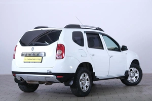 Внедорожник Renault Duster 2015 года, 1079000 рублей, Омск