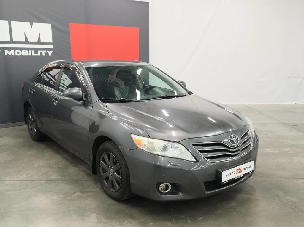 Седан Toyota Camry 2011 года, 1450000 рублей, Курск
