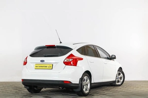 Хетчбэк Ford Focus 2012 года, 899000 рублей, Тюмень