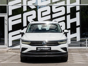Внедорожник Volkswagen Tiguan 2021 года, 1925000 рублей, Волгоград