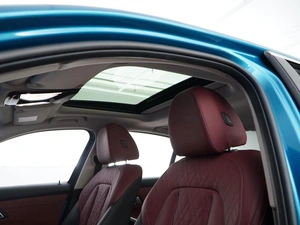 Седан BMW 3 серия 2024 года, 5449999 рублей, Москва